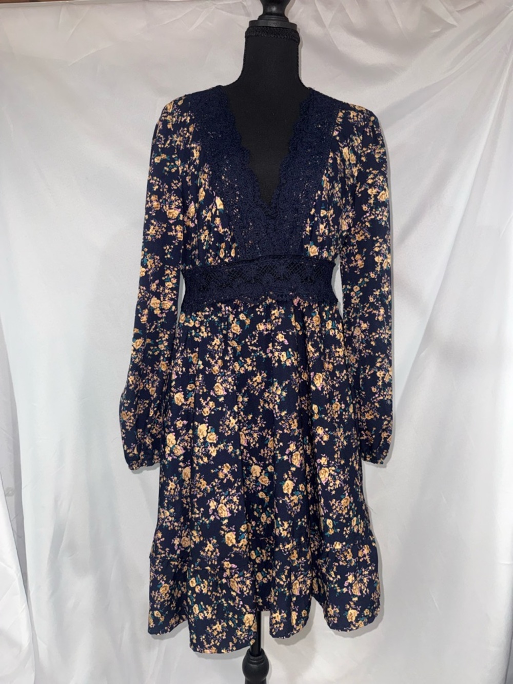 Cupshe Navy Floral Lace-Trim Long-Sleeve Fit & Flare Dress